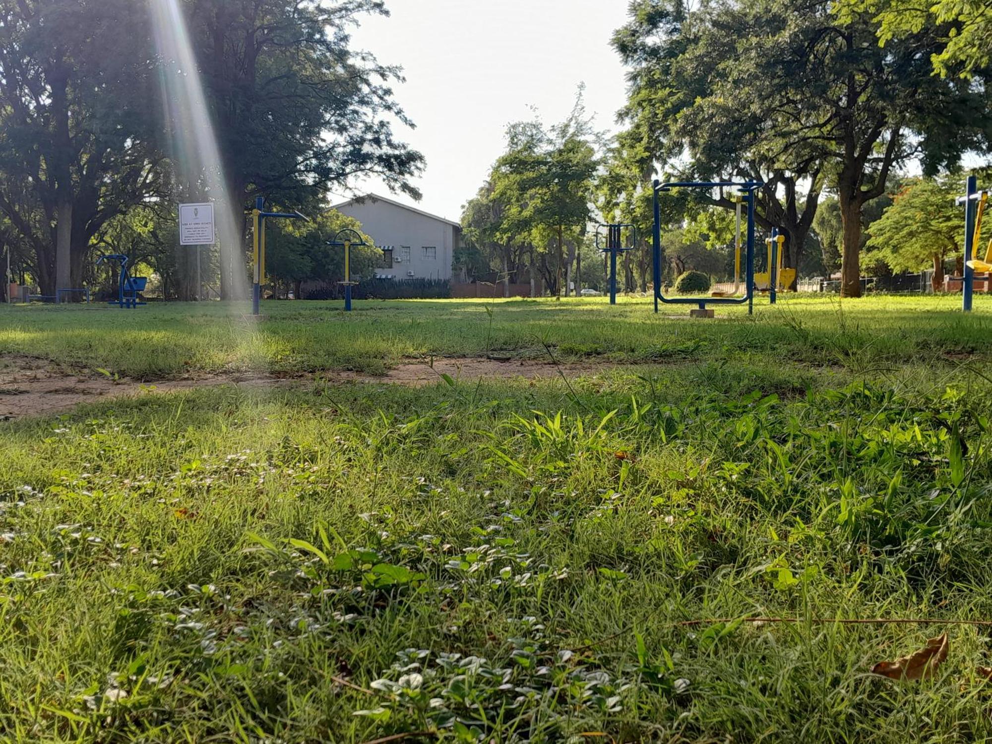 Tsumeb Theater Guesthouse エクステリア 写真